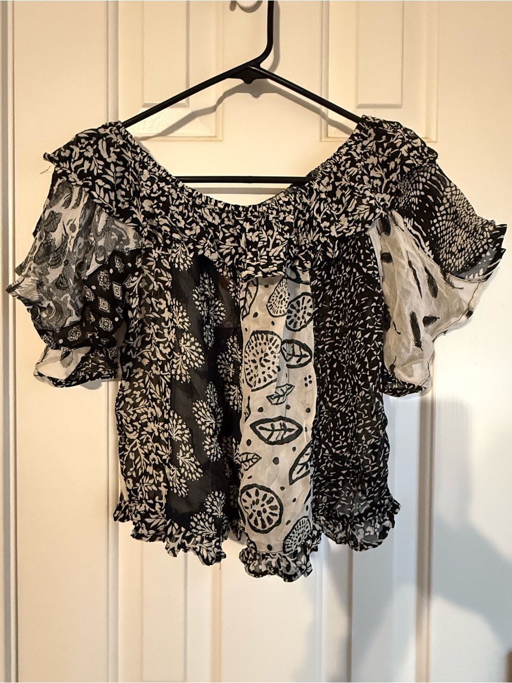NWT Young Threads Black & White Off-Shoulder Patchwork Blouse Size Medium